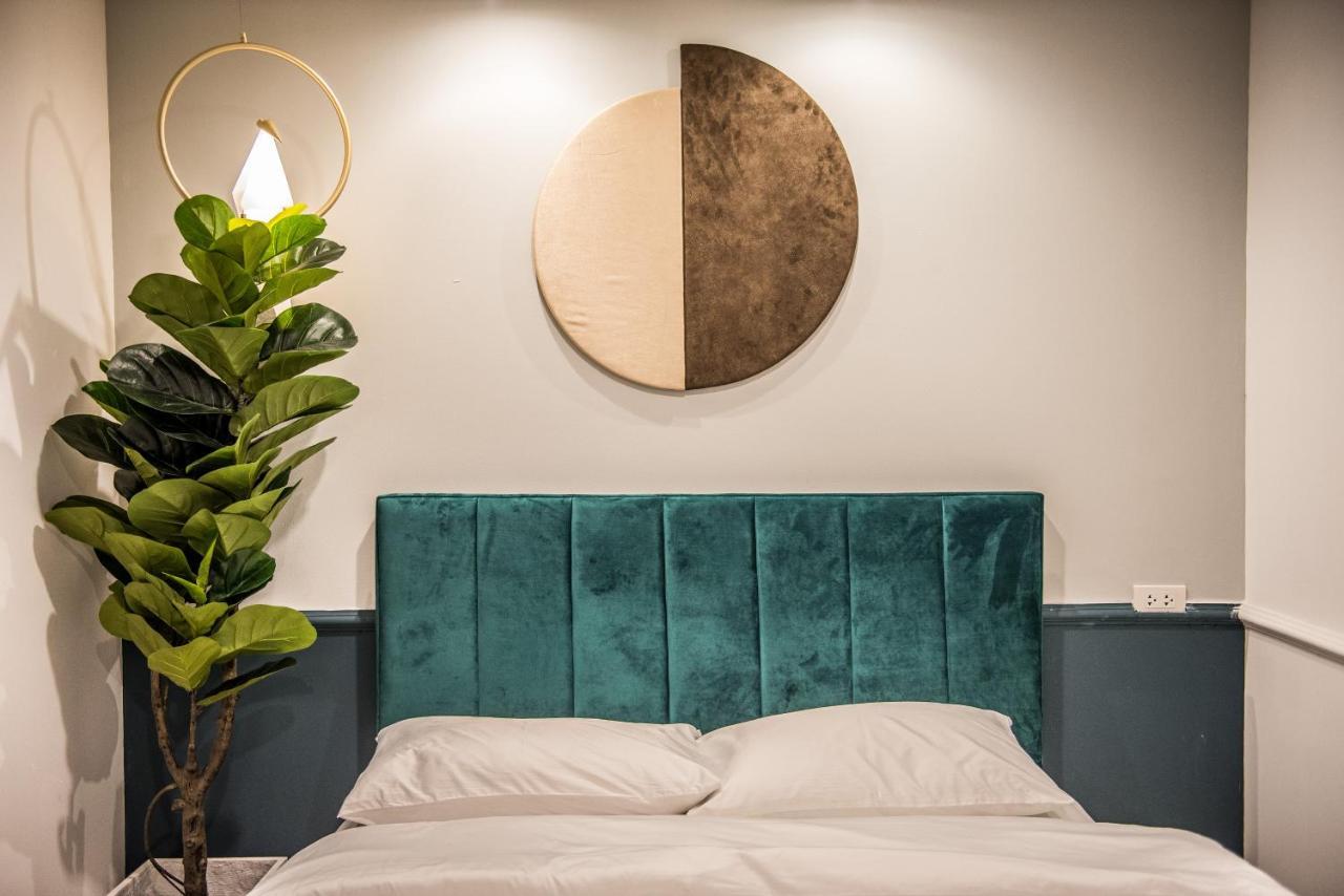 Theme Boutique Hotel Bangkok Makkasan Exterior foto